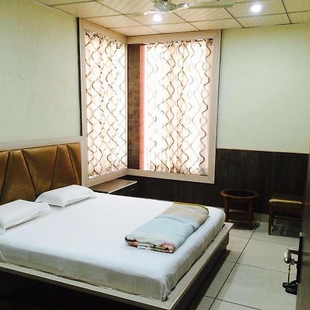 Maharaja Palace Hotel Rohtak Zewnętrze zdjęcie